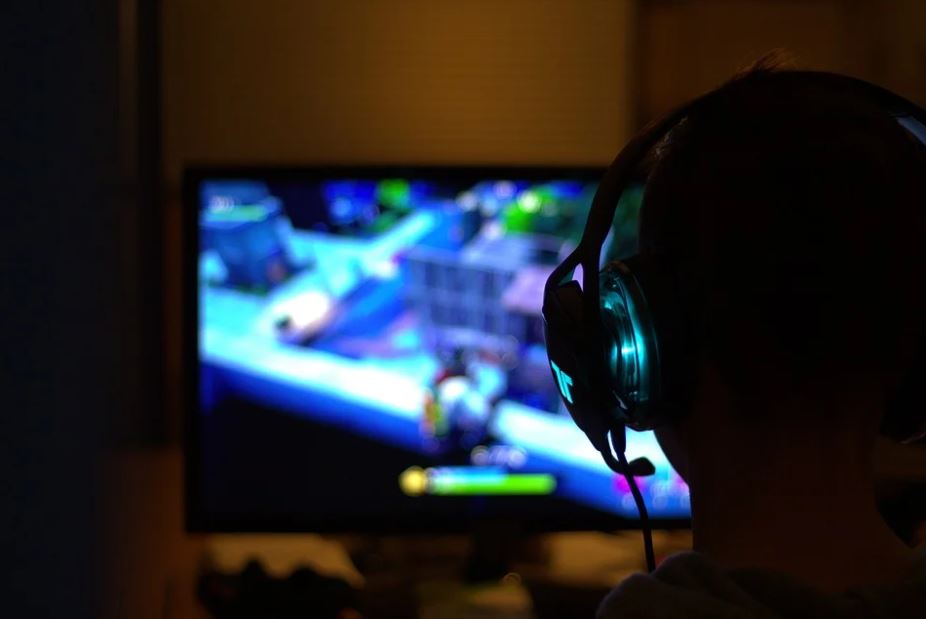 How to Create The Ideal Gaming Environment At Home The Geek Lyfe