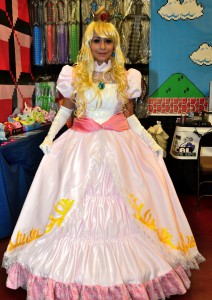 Princess Peach Cosplay